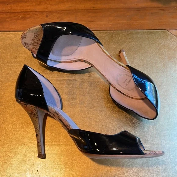 Emilio Pucci Open Toe Heels in Black Patent Leather - Picture 1 of 15